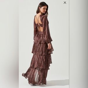 ANORA FLORAL TIERED MAXI DRESS